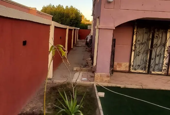 114899852 - Property Image 2