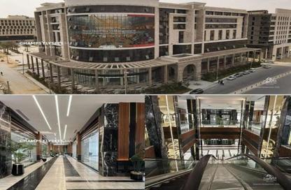Shop - Studio - 1 Bathroom for sale in Champs Elysees Mall - Financial District - New Capital City - Cairo