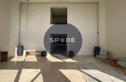 شقة - 3 غرف نوم - 3 حمامات للبيع في طريق اب تاون كايرو - الاباجية - حي الخليفة - القاهرة