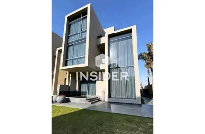 Villa - 5 Bedrooms - 5 Bathrooms for sale in The Waterway Villas - Ext North Inves Area - New Cairo City - Cairo