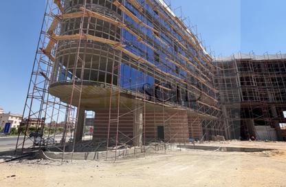 Medical Facility - Studio - 2 Bathrooms for sale in Centrada Plaza - Juhayna Square - 6 October City - Giza