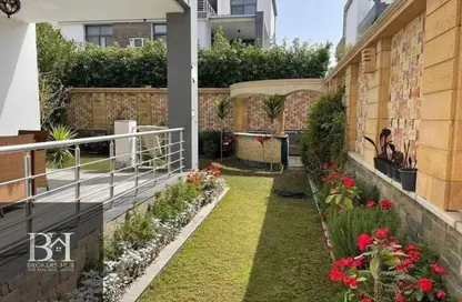 Apartment - 2 Bedrooms - 2 Bathrooms for sale in Taj City - 5th Settlement Compounds - The 5th Settlement - New Cairo City - Cairo