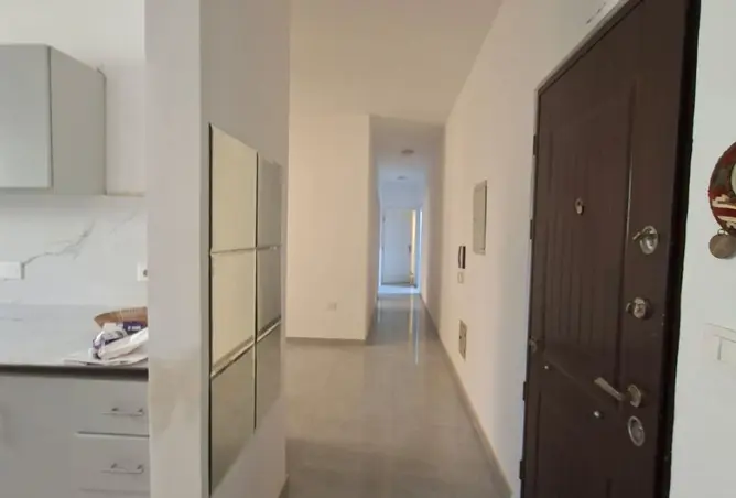 118804470 - Property Image 2