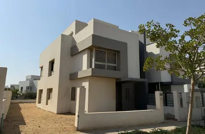 Villa - 4 Bedrooms - 4 Bathrooms for sale in Mountain View Hyde Park - 5th Settlement Compounds - The 5th Settlement - New Cairo City - Cairo