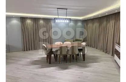 Apartment - 3 Bedrooms - 3 Bathrooms for sale in Road Inside Compound Al Safwa - Degla - Hay El Maadi - Cairo