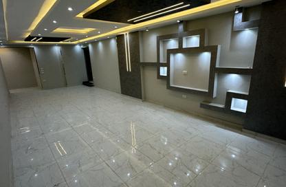 Apartment - 3 Bedrooms - 2 Bathrooms for sale in Al Lebeny Axis - El Mariouteya - Faisal - Hay El Haram - Giza