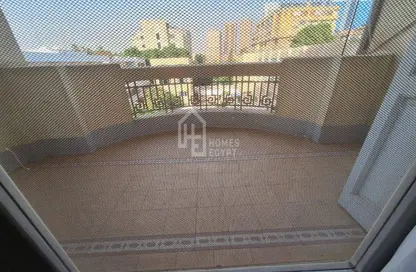 شقة - 2 غرف نوم - 1 حمام للايجار في شارع محمد مرعشلي - الزمالك - القاهرة