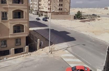 Apartment - 2 Bedrooms - 1 Bathroom for sale in Abou El Houl - New Cairo City - Cairo