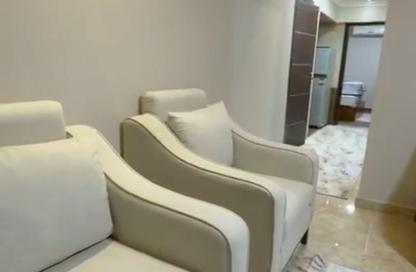 شقة - 2 غرف نوم - 2 حمامات للايجار في شارع شهاب - المهندسين - الجيزة