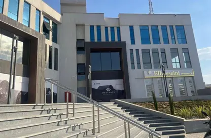 محل تجاري - استوديو - 1 حمام للبيع في ويست جايت - كمبوندات 6 أكتوبر - مدينة 6 أكتوبر - الجيزة
