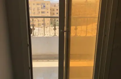 شقة - 3 غرف نوم - 2 حمامات للايجار في البوابة الاولي - خوفو - حدائق الاهرام - الجيزة