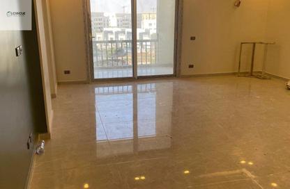 Apartment - 3 Bedrooms - 3 Bathrooms for rent in Garden Residence - Hyde Park - New Cairo City - Cairo