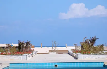 Chalet - 2 Bedrooms - 3 Bathrooms for sale in Direction White - Ras Al Hekma - North Coast