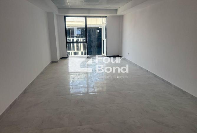 64379104 - Property Image 3