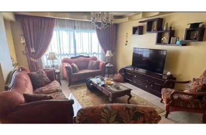 Apartment - 3 Bedrooms - 2 Bathrooms for sale in Al Gamil Fouad St. - 8th Zone - Nasr City - Cairo