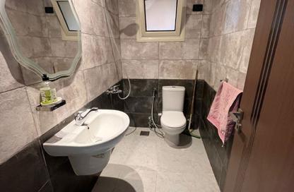 Apartment - 3 - 2 for sale in Al Khamayel city - Sheikh Zayed Compounds - Sheikh Zayed City - Giza