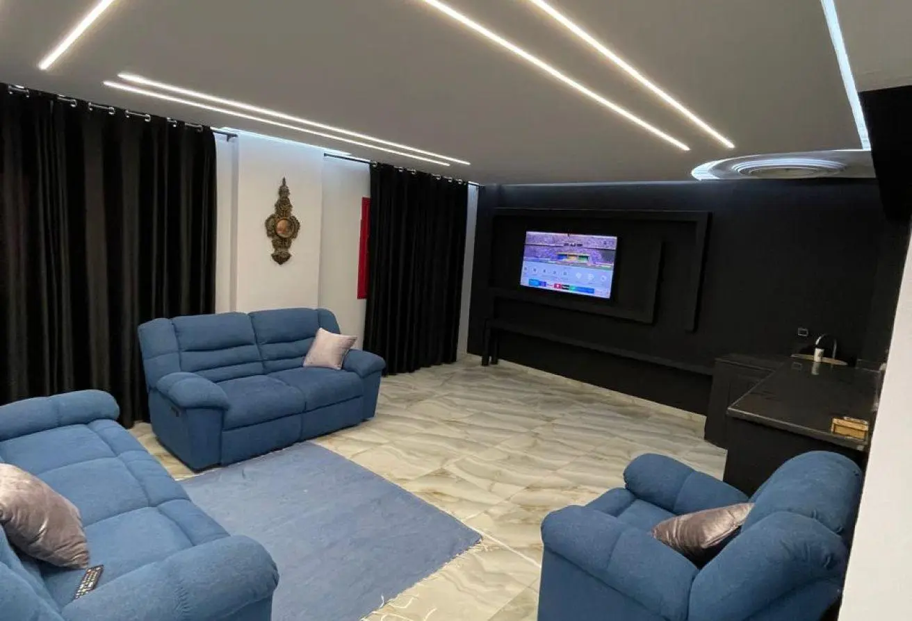 81312961 - Property Main Image