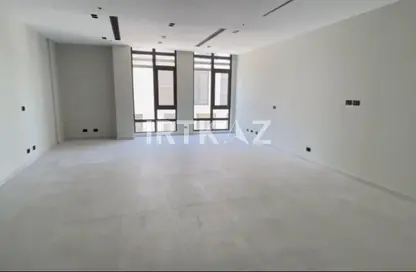 مساحات مكتبية - غرفة نوم - 1 حمام للايجار في ديستريكت 5 - كمبوندات التجمع الخامس - التجمع الخامس - مدينة القاهرة الجديدة - القاهرة