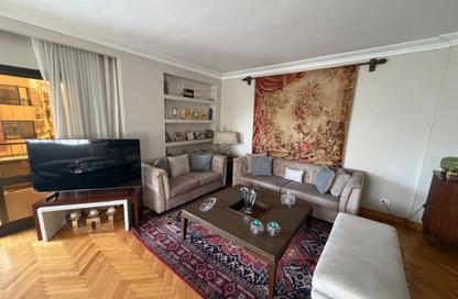 شقة - 3 غرف نوم - 2 حمامات للبيع في شارع عبد المنعم رياض - المهندسين - الجيزة