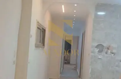 Apartment - 3 Bedrooms - 2 Bathrooms for rent in Street 10 - 11th District - Sheikh Zayed City - Giza