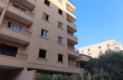 شقة - 2 غرف نوم - 2 حمامات للبيع في البوابة الثالثة القديمة - خفرع - حدائق الاهرام - الجيزة