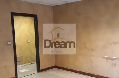 مكتب عمل جماعي - استوديو - 6 حمامات للايجار في شارع البطل احمد عبد العزيز - المهندسين - الجيزة