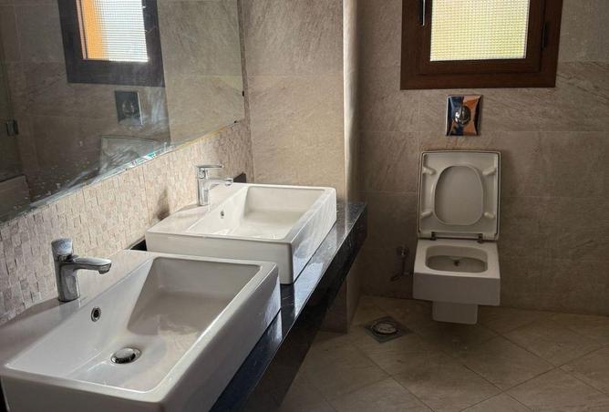72176374 - Property Main Image