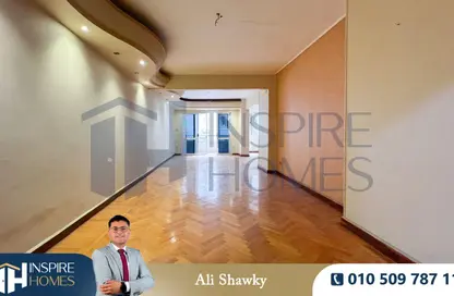 Apartment - 4 Bedrooms - 2 Bathrooms for sale in Mostafa Kamel St. - Smouha - Hay Sharq - Alexandria
