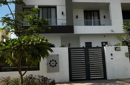 Twin House - 5 Bedrooms - 4 Bathrooms for sale in Hood 3 St. - Green Belt - 6 October City - Giza