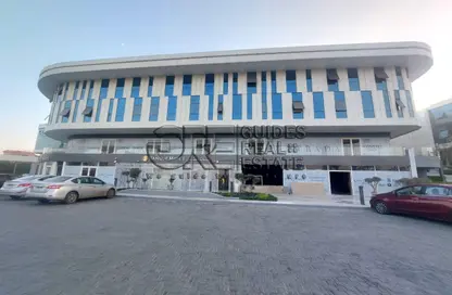 Shop - Studio for rent in Juhayna Square - 6 October City - Giza