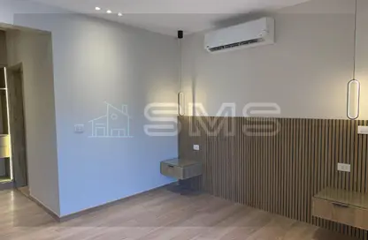 شقة - 2 غرف نوم - 2 حمامات للايجار في لايك رسيدنس - فيفث سكوير - التجمع الخامس - مدينة القاهرة الجديدة - القاهرة