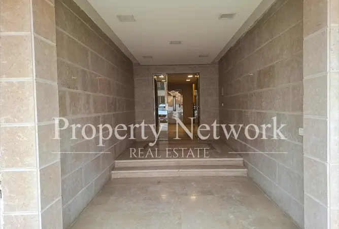 117009260 - Property Image 3