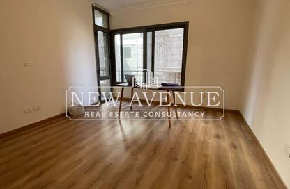 Office Space - 3 Bedrooms - 2 Bathrooms for sale in Sarayat Al Maadi - Hay El Maadi - Cairo