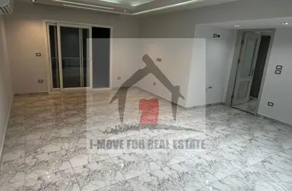 شقة - 3 غرف نوم - 2 حمامات للايجار في زايد ديونز - الحي السادس - الشيخ زايد - الجيزة