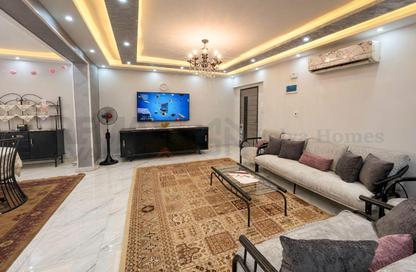 Apartment - 2 Bedrooms - 1 Bathroom for rent in Abd Al Khalek Tharwat St. - Laurent - Hay Sharq - Alexandria