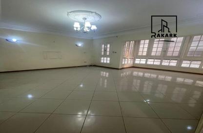 Office Space - 2 Bedrooms - 1 Bathroom for rent in Sayed Zakaria St. - Sheraton Al Matar - El Nozha - Cairo
