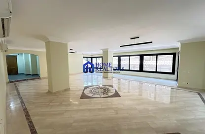 مساحات مكتبية - 6 غرف نوم - 4 حمامات للايجار في شارع 252 - دجلة - حي المعادي - القاهرة