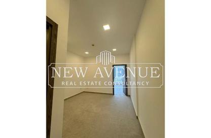 Office Space - 2 Bedrooms - 1 Bathroom for rent in Lake View Residence 2 - 5th Settlement Compounds - The 5th Settlement - New Cairo City - Cairo