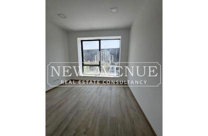 Office Space - 2 Bedrooms - 1 Bathroom for rent in Lake View Residence 2 - 5th Settlement Compounds - The 5th Settlement - New Cairo City - Cairo