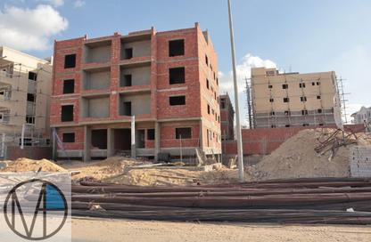 Apartment - 3 Bedrooms - 3 Bathrooms for sale in Bait Alwatan - The 5th Settlement - New Cairo City - Cairo
