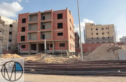 Apartment - 3 Bedrooms - 3 Bathrooms for sale in Bait Alwatan - The 5th Settlement - New Cairo City - Cairo