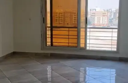 شقة - 3 غرف نوم - 2 حمامات للبيع في حى القرنفل - التجمع الخامس - مدينة القاهرة الجديدة - القاهرة