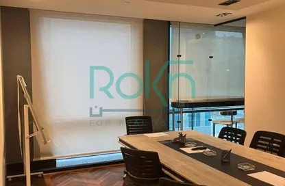 مساحات مكتبية - 5 غرف نوم - 1 حمام للايجار في بارك ستريت - محور 26 يوليو - الشيخ زايد - الجيزة