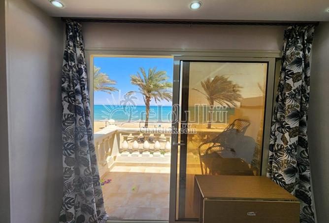 65918100 - Property Main Image