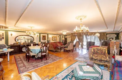 شقة - 3 غرف نوم - 2 حمامات للبيع في زيزينيا - حي شرق - الاسكندرية