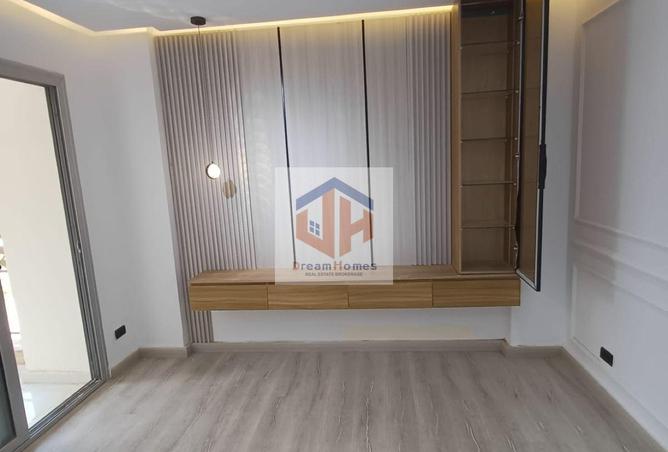 77608027 - Property Image 2