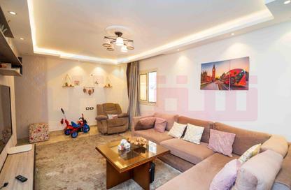 Apartment - 4 Bedrooms - 2 Bathrooms for sale in El Shatby - Hay Wasat - Alexandria