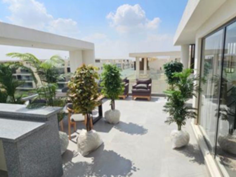 4BR Penthouse | Private Pool | Lake View Residence thumbnail