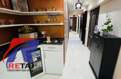 Apartment - 3 Bedrooms - 2 Bathrooms for rent in Abd Al Aziz Essa St. - 10th Zone - Nasr City - Cairo