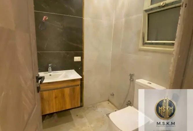87844535 - Property Image 3